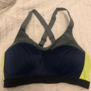 multi color sports bra!!